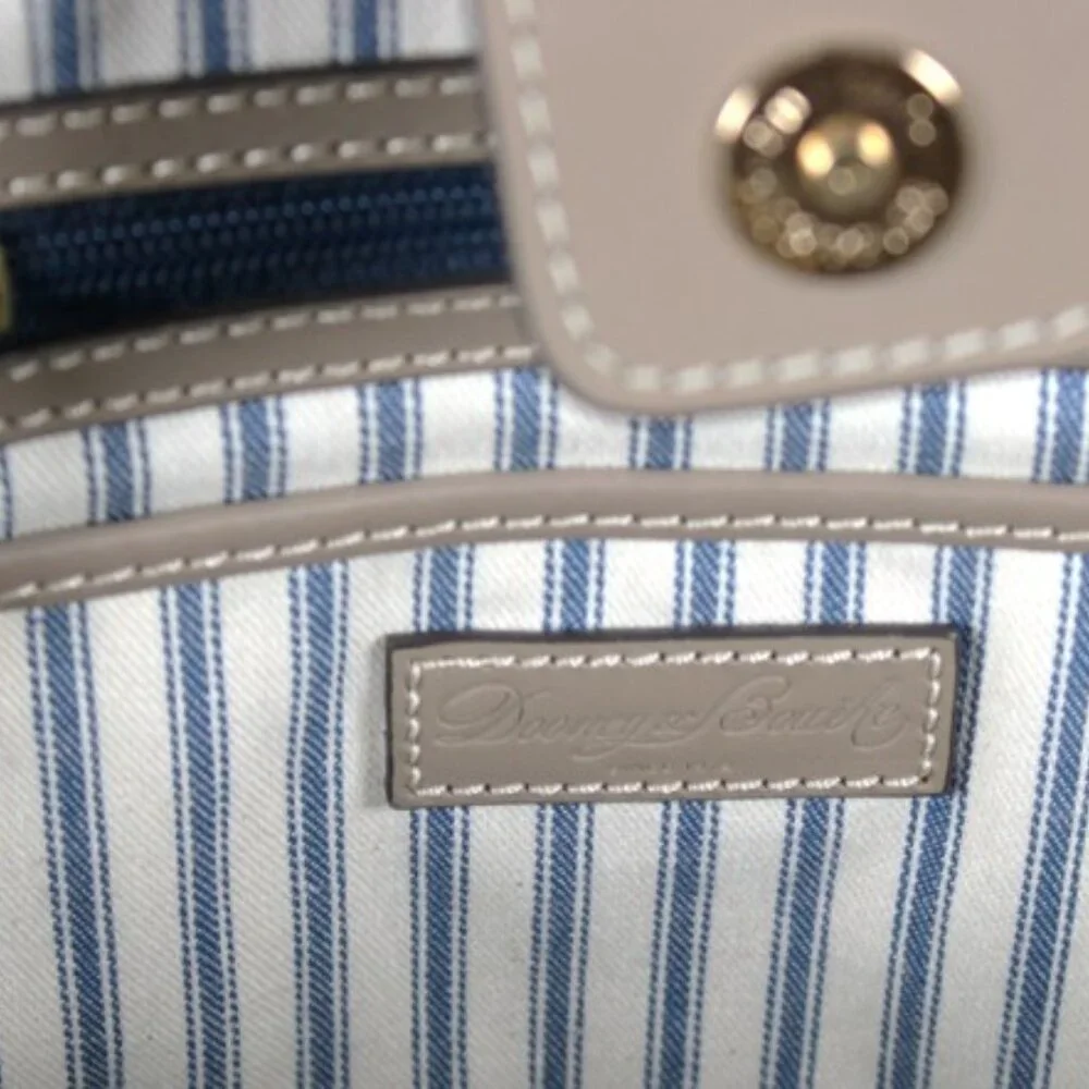 Dooney & Bourke Woven Straw-Look Tote Bag Tan Taupe NWOT - Picture 12 of 12